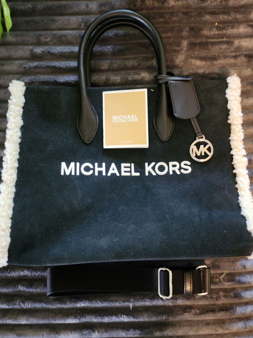 Michael Kors Black Tote with Cream Logo Detail - Picture 4 of 4